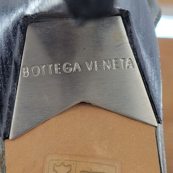 Bottega Veneta Heels Wide Cutout Ankle Cuff Metallic Pewter Silver Leather 6.5 - Picture 11 of 13